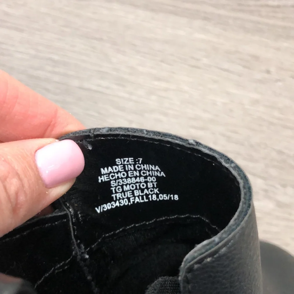 Gap Girls Black Moto Boot - size 7